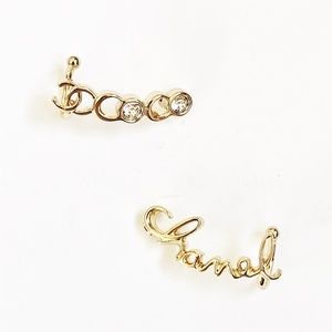 NEW CHANEL 22P AB7658 COCO LETTER  SCRIPT GOLD ASYMMETRIC EARRINGS CRAWLER
